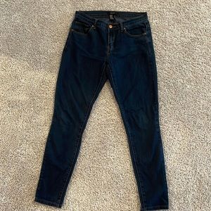 Forever 21 low rise dark wash skinny jeans size 27